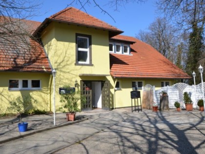 Photo: Sch&amp;uuml;tzenhaus auf dem Turmberg